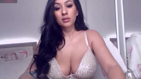 kiramaes online show from January 2026 12:09:02 PM