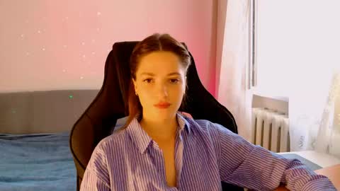 kiravair online show from May 2026 09:48:01 AM