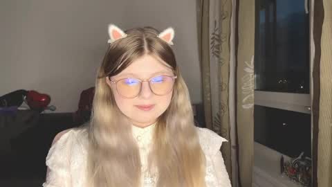 KiraYume online show from May 2026 10:07:01 PM