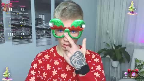 Snapshot of kireev_ chatting on December 2024 07:17:02 AM online show from December 2024 07:17:02 AM