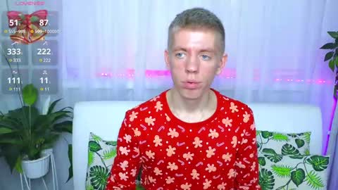 Snapshot of kireev_ chatting on December 2024 07:05:02 AM online show from December 2024 07:05:02 AM