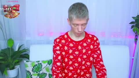 Snapshot of kireev_ chatting on December 2024 10:12:02 AM online show from December 2024 10:12:02 AM