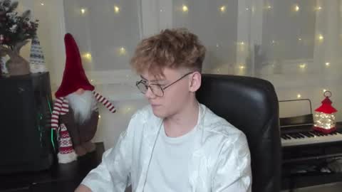 Snapshot of kirill_20_cm chatting on December 2024 08:39:02 PM Kirill and Andrey online show from December 2024 08:39:02 PM