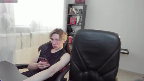 Snapshot of kirill_20_cm chatting on February 2025 08:21:02 AM Kirill and Andrey online show from February 2025 08:21:02 AM