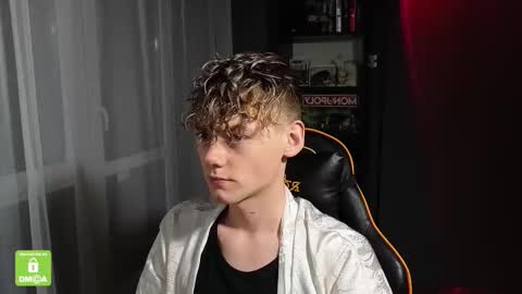 Kirill and Andrey online show from November 2025 01:37:01 AM