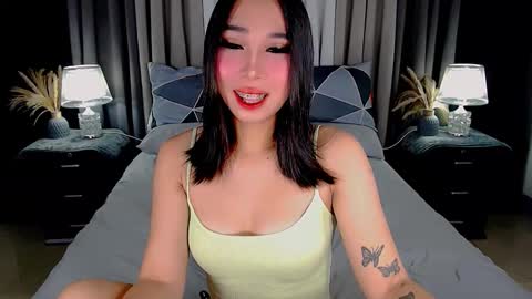 Snapshot of kisha_fucks chatting on September 2025 05:23:01 PM kisha_fucks online show from September 2025 05:23:01 PM