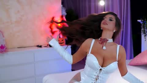 Snapshot of kiss_jess chatting on October 2025 08:10:01 PM Kiss Jess online show from October 2025 08:10:01 PM