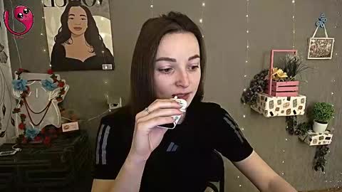 Snapshot of kiss_shy chatting on March 2025 08:27:01 AM Valeria online show from March 2025 08:27:01 AM