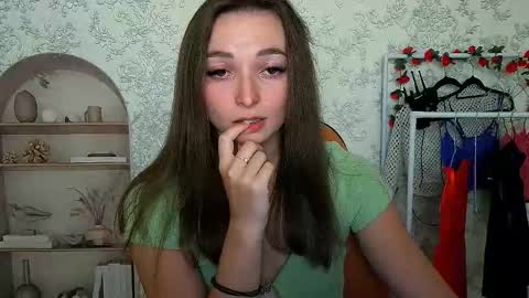 Snapshot of kiss_shy chatting on September 2025 03:27:02 PM Valeria online show from September 2025 03:27:02 PM