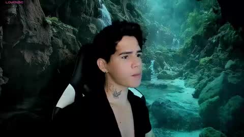 Snapshot of kiss_whitee chatting on February 2026 01:35:02 AM kiss_whitee online show from February 2026 01:35:02 AM