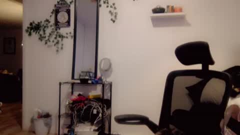 Snapshot of kissahsins chatting on November 2025 02:54:02 AM Kissah Kreampuff online show from November 2025 02:54:02 AM