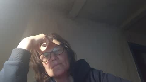 kissandvibe online show from May 2026 06:27:02 PM