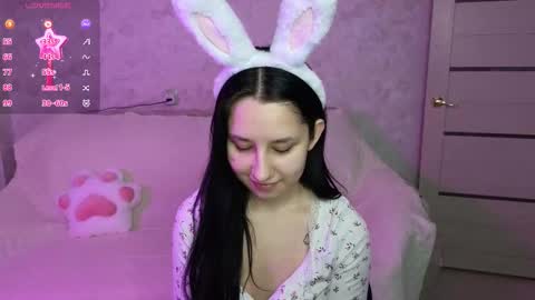 Snapshot of kisses_eva chatting on February 2026 11:08:02 AM Hot Eva online show from February 2026 11:08:02 AM