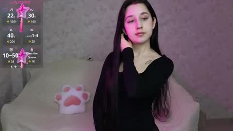 Snapshot of kisses_eva chatting on April 2026 06:02:01 PM Hot Eva online show from April 2026 06:02:01 PM