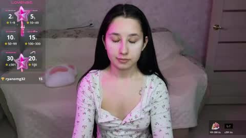 Snapshot of kisses_eva chatting on April 2026 10:40:02 AM Hot Eva online show from April 2026 10:40:02 AM