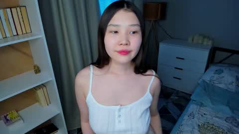 Snapshot of kissmechaos_ chatting on October 2025 09:07:02 AM Yoko online show from October 2025 09:07:02 AM