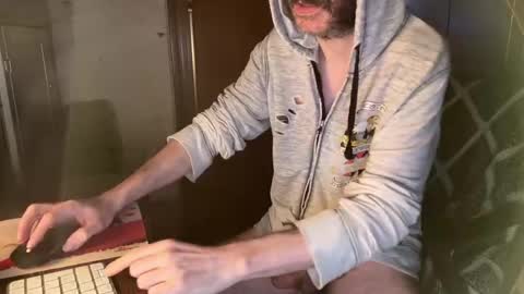 kissofbanned1983 online show from May 2026 04:48:02 PM