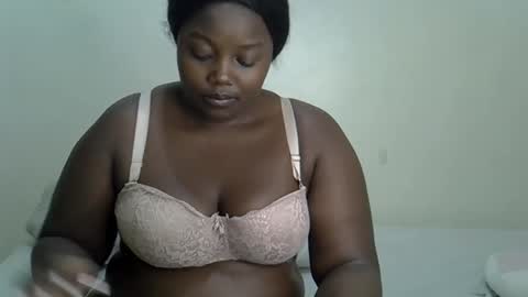 kissyvibes online show from February 2026 06:22:01 PM