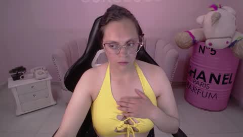 kit_fox_a online show from September 2025 07:13:02 PM