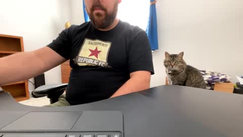 Snapshot of kitanko chatting on October 2025 09:13:02 PM Hunter online show from October 2025 09:13:02 PM