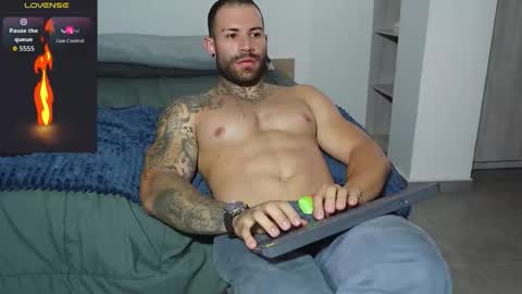 kite__ online show from October 2025 05:53:02 PM