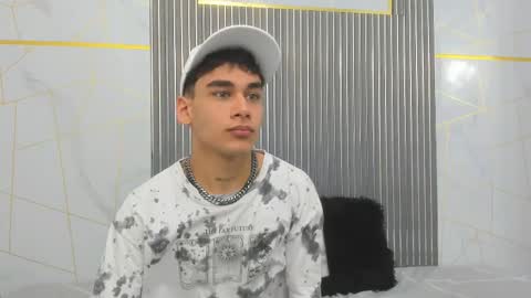 kitsune_44 online show from March 2026 08:24:01 PM