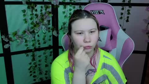 Snapshot of kitsune_little chatting on May 2026 10:40:02 PM kitsune_little online show from May 2026 10:40:02 PM