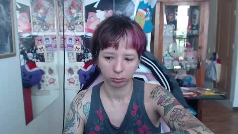 Snapshot of kitsunearineko chatting on December 2024 05:50:02 PM Ari Keimiwrights  online show from December 2024 05:50:02 PM