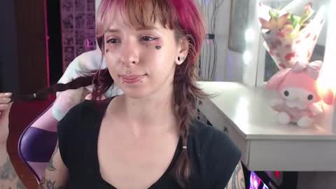 Snapshot of kitsunearineko chatting on February 2025 02:37:01 AM Ari Keimiwrights  online show from February 2025 02:37:01 AM