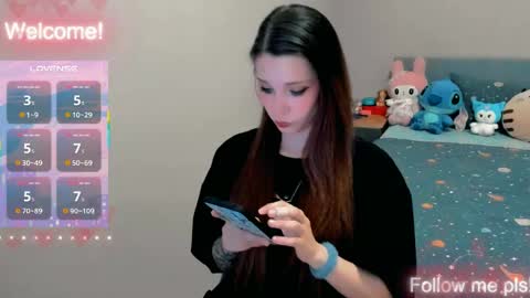 Snapshot of kitten_alisa chatting on May 2026 11:29:02 AM Alissa online show from May 2026 11:29:02 AM