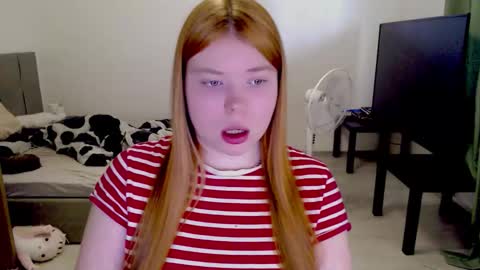 Jennyblonde and Emmabrunette online show from March 2026 01:39:01 PM