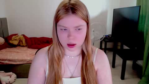 Jennyblonde and Emmabrunette online show from March 2026 01:33:01 PM