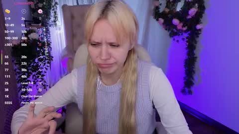 Snapshot of kitten_murray chatting on November 2025 01:10:02 PM barbara online show from November 2025 01:10:02 PM