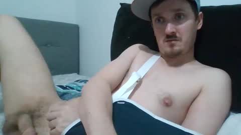 kittenfoxxx online show from November 2025 03:00:02 PM