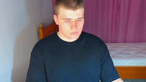 Snapshot of kittenmur chatting on April 2026 03:10:02 PM Vlad online show from April 2026 03:10:02 PM