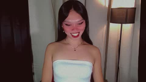 Snapshot of kitteylovesyou chatting on October 2025 09:11:01 PM KITTY online show from October 2025 09:11:01 PM