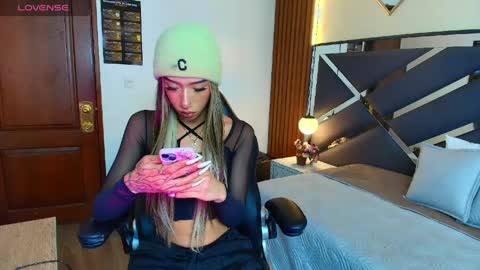 Kittie Vixen online show from April 2026 07:55:02 PM