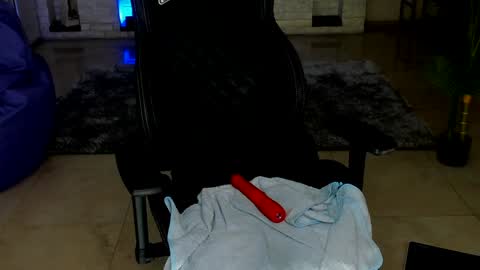 Snapshot of kittiliza chatting on February 2025 02:11:02 AM kittiliza online show from February 2025 02:11:02 AM