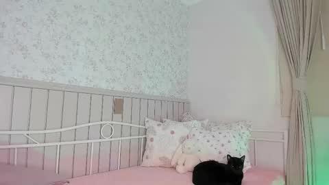 sophie online show from May 2026 04:13:02 PM