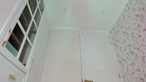 sophie online show from July 2026 07:09:01 PM