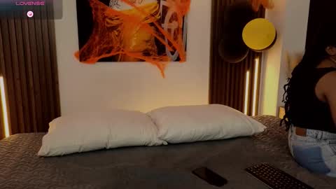 Snapshot of kitty_bombon chatting on November 2025 05:59:01 PM Kitty Bombon online show from November 2025 05:59:01 PM