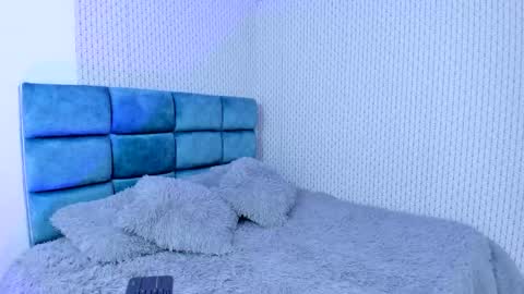 Snapshot of kitty_ford chatting on January 2025 03:15:02 PM Kitty online show from January 2025 03:15:02 PM