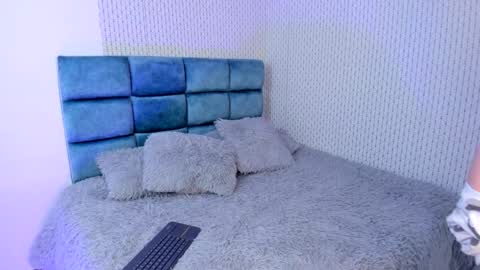 Snapshot of kitty_ford chatting on January 2025 06:14:02 PM Kitty online show from January 2025 06:14:02 PM