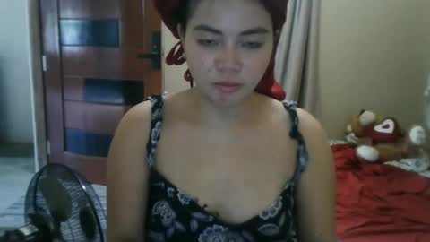 Snapshot of kitty_fussy chatting on April 2026 06:51:02 AM kitty_fussy online show from April 2026 06:51:02 AM
