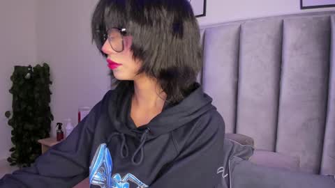 Snapshot of kitty_gang chatting on December 2024 02:48:02 AM Camila online show from December 2024 02:48:02 AM