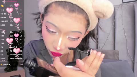 Snapshot of kitty_gang chatting on December 2024 02:12:01 AM Camila online show from December 2024 02:12:01 AM
