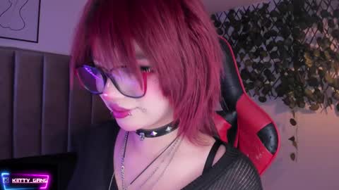 Camila online show from September 2025 02:48:02 AM