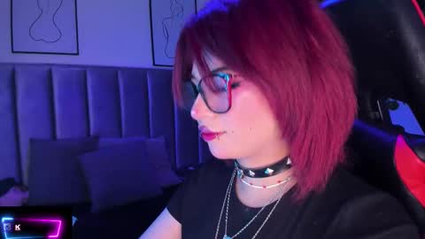 Camila online show from October 2025 02:53:01 AM