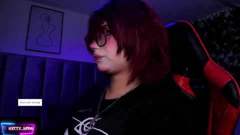 Camila online show from December 2025 02:20:01 AM