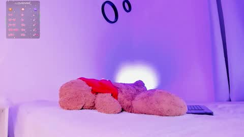 Kitty Katth  online show from March 2026 10:48:01 PM